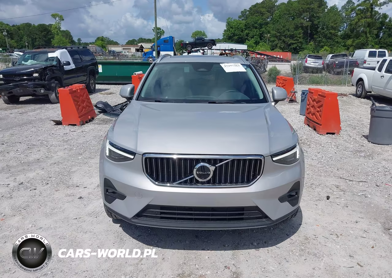 2025 Volvo Xc40 B5 Ultra Bright Theme VIN:YV4L12UF6S2597616 - 12