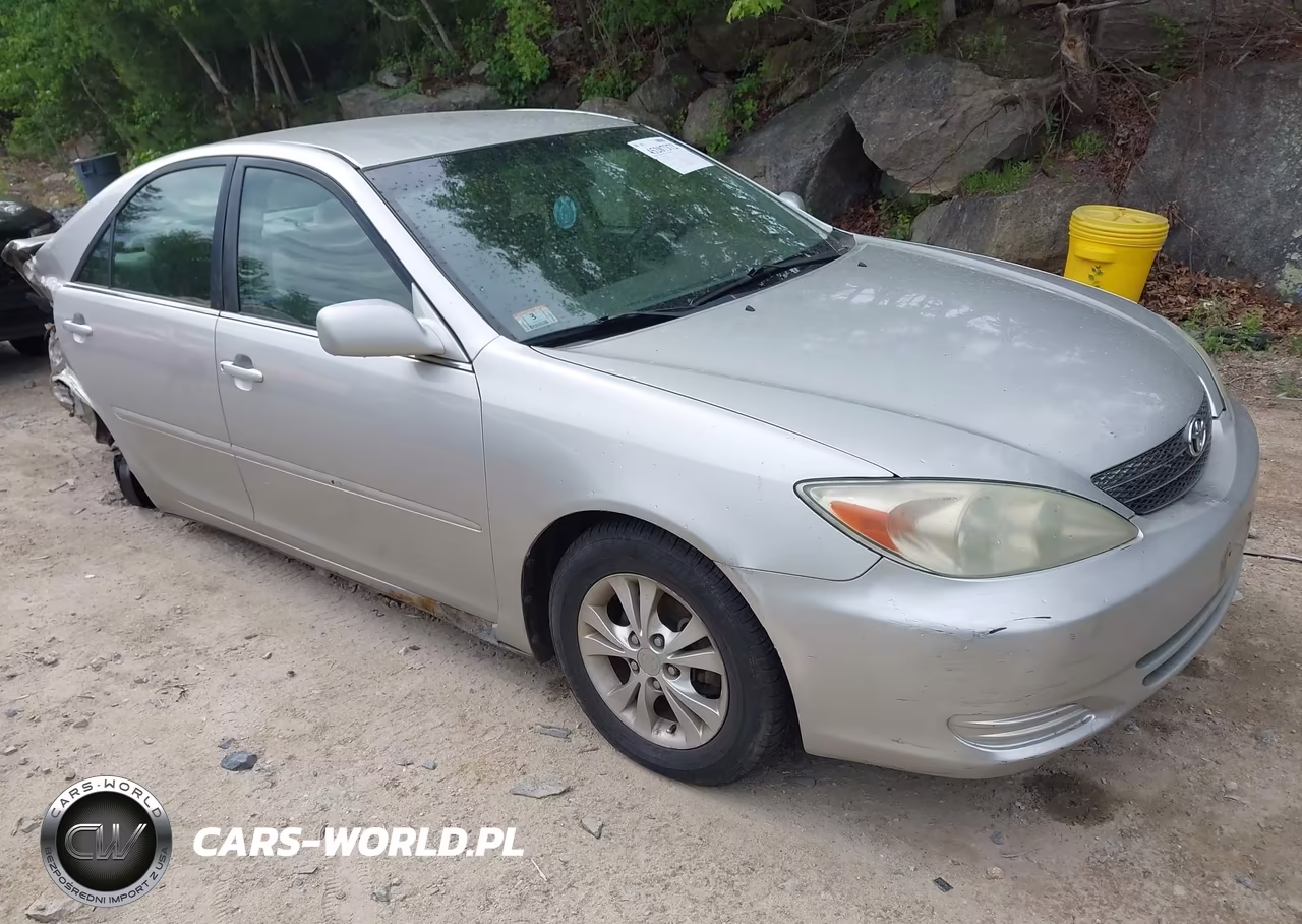 2004 Toyota Camry Le – zdjęcie 1 z 17