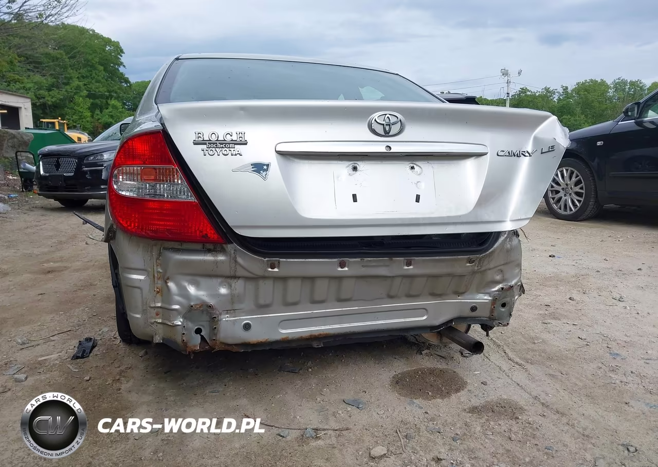 2004 Toyota Camry Le VIN:4T1BE32K54U870749 - 15