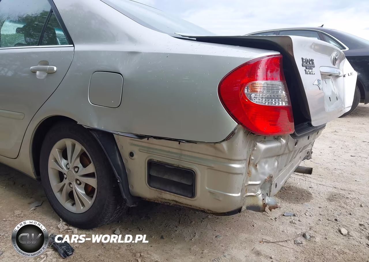 2004 Toyota Camry Le VIN:4T1BE32K54U870749 - 16