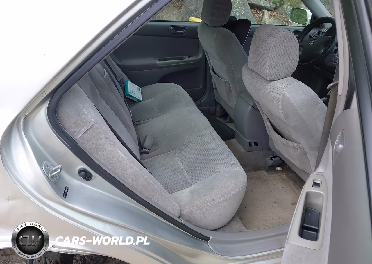 2004 Toyota Camry Le VIN:4T1BE32K54U870749 - 8