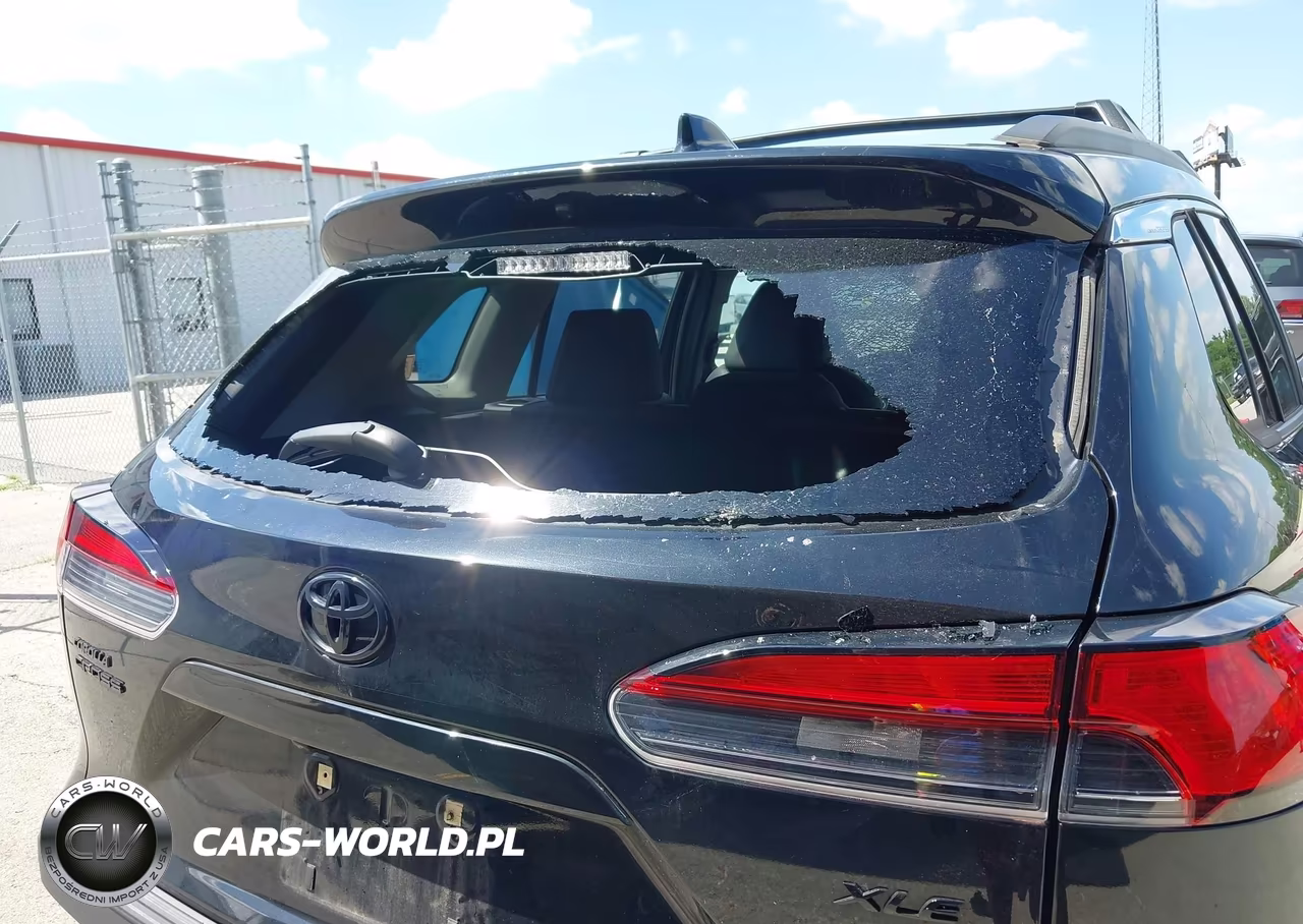 2022 Toyota Corolla Cross Xle VIN:7MUDAABG3NV004553 - 6