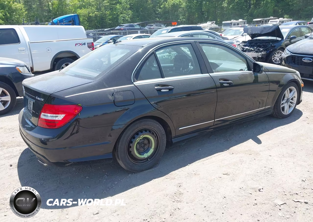 2012 Mercedes-Benz C 300 Sport 4Matic VIN:WDDGF8BB1CR197437 - 4