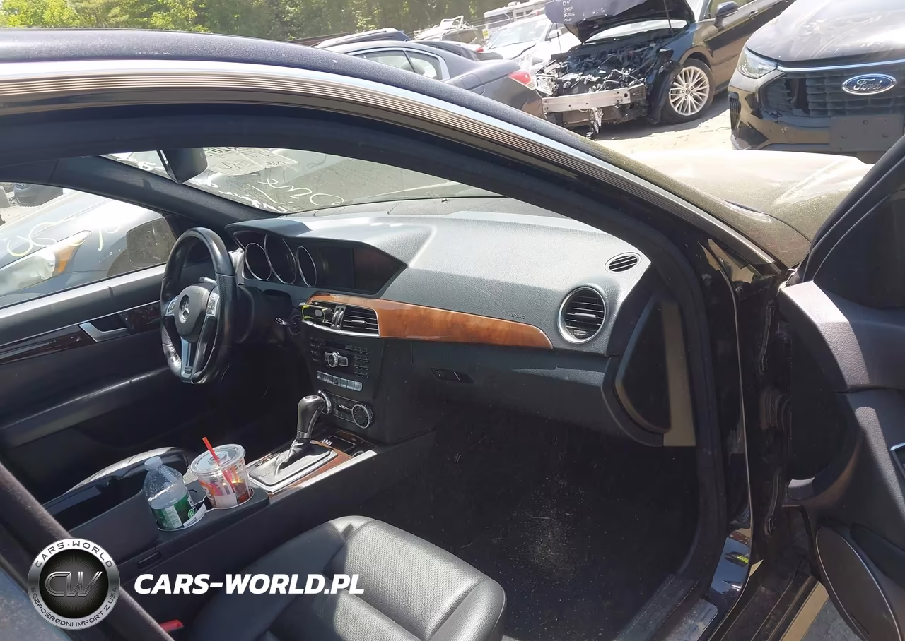 2012 Mercedes-Benz C 300 Sport 4Matic VIN:WDDGF8BB1CR197437 - 5
