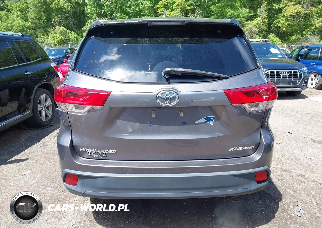 2017 Toyota Highlander Xle VIN:5TDJZRFH2HS473841 - 16