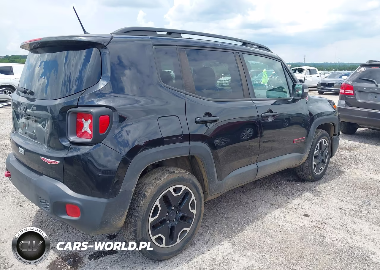 2016 Jeep Renegade Trailhawk VIN:ZACCJBCT4GPD57231 - 4