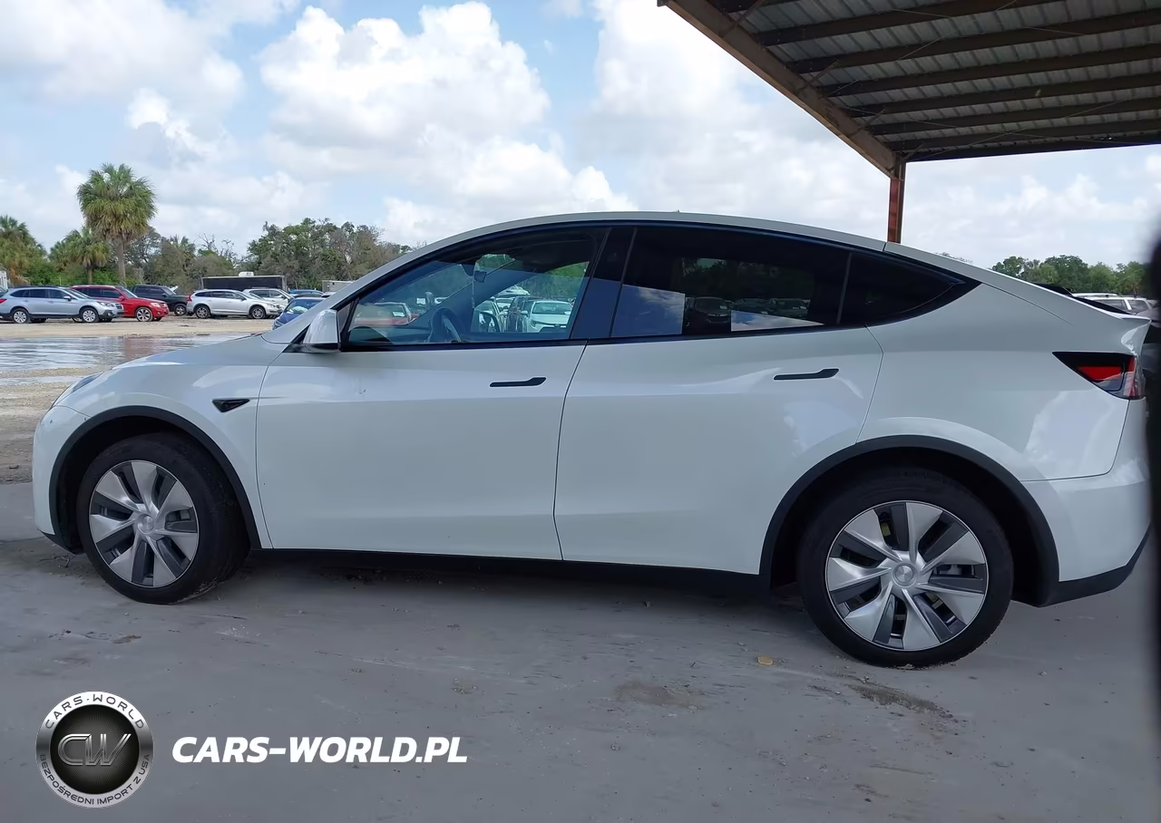 2023 Tesla Model Y Awd-Long Range Dual Motor All-Wheel Drive VIN:7SAYGDEE3PA177907 - 13