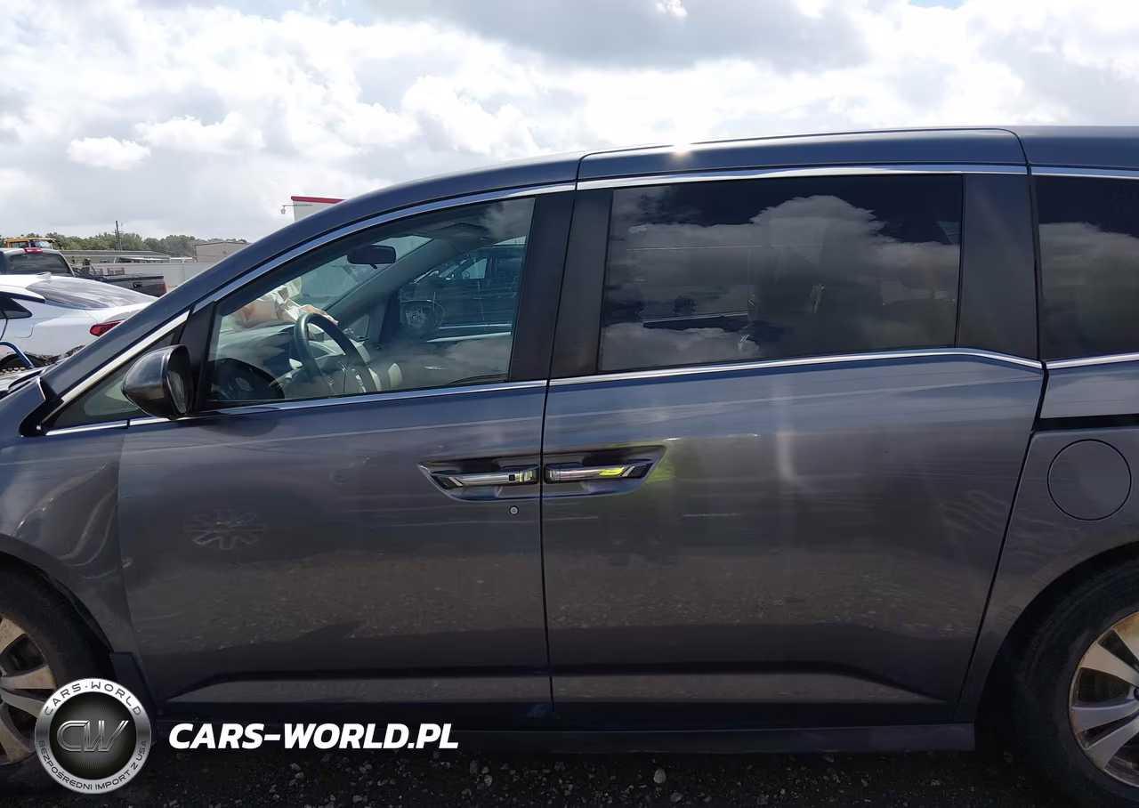 2016 Honda Odyssey Se VIN:5FNRL5H39GB102676 - 14