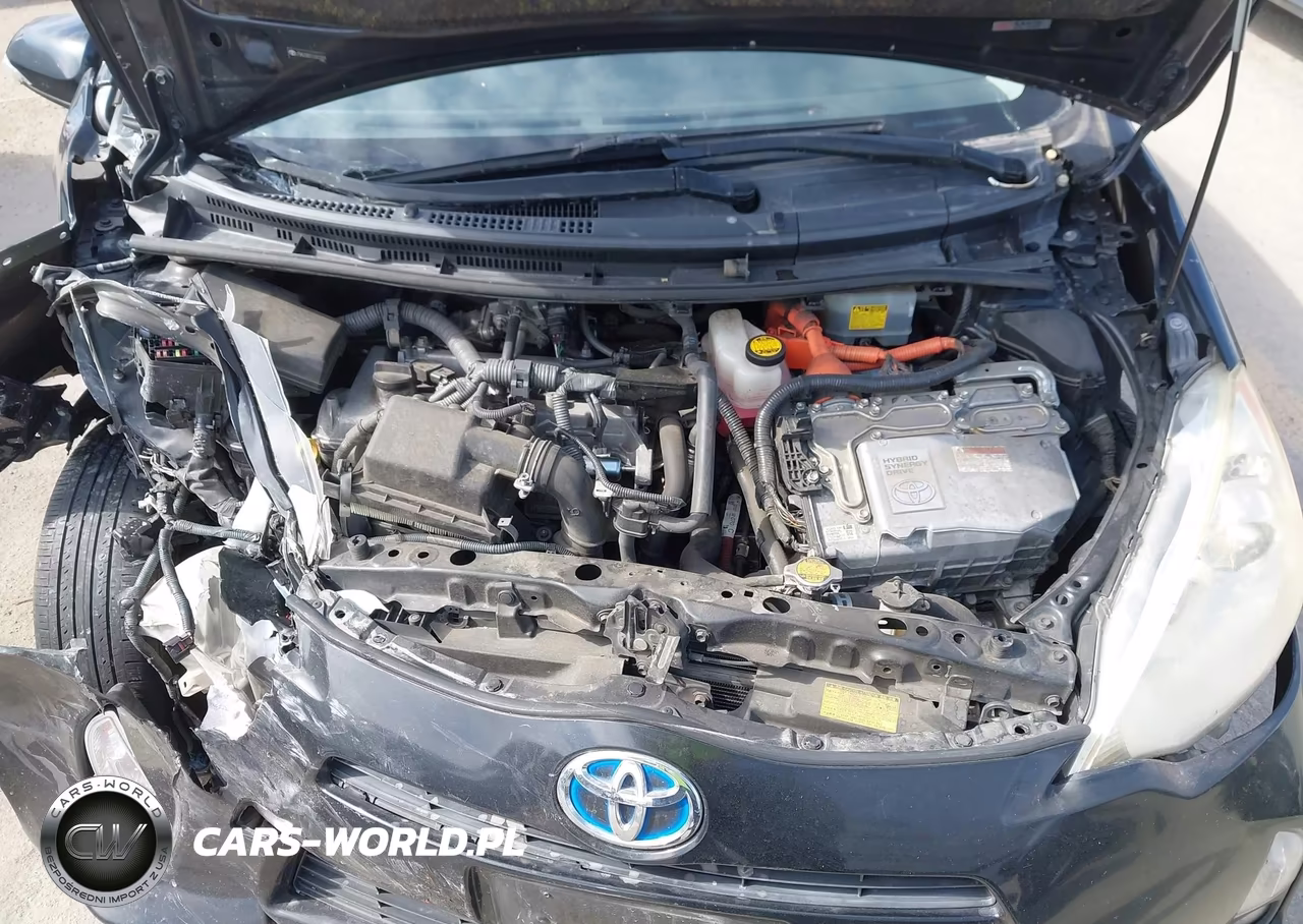 2012 Toyota Prius C Four VIN:JTDKDTB31C1012209 - 10