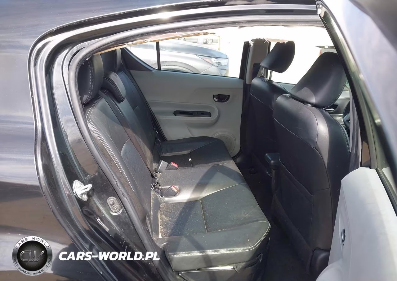 2012 Toyota Prius C Four VIN:JTDKDTB31C1012209 - 8