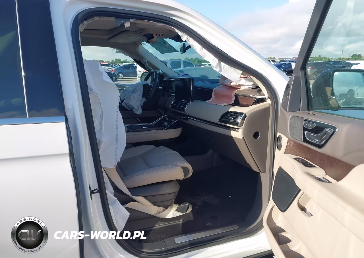 2024 Lincoln Navigator Premiere VIN:5LMJJ2NG4REL19932 - 5