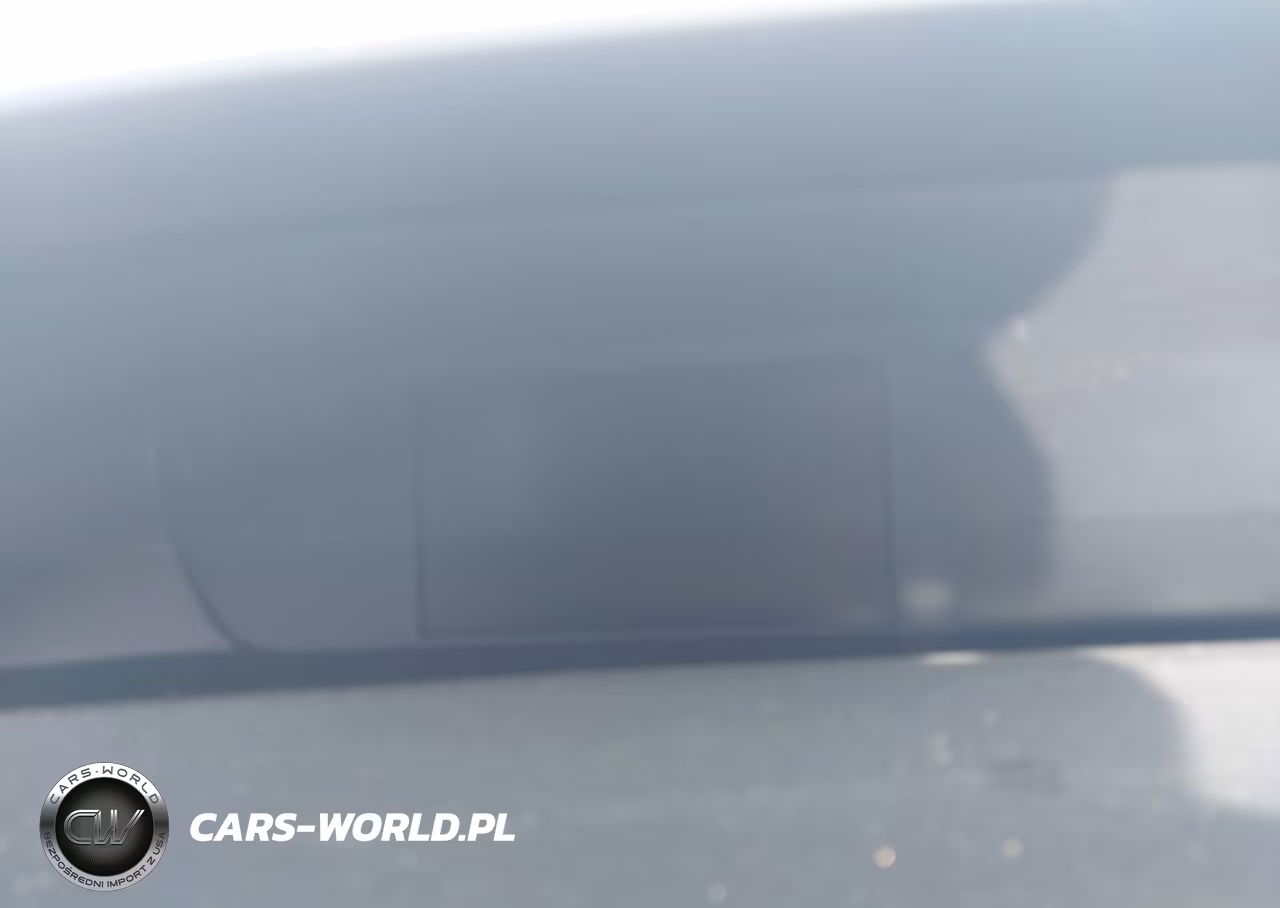2018 Toyota Prius Three Touring VIN:JTDKARFU2J3068532 - 16