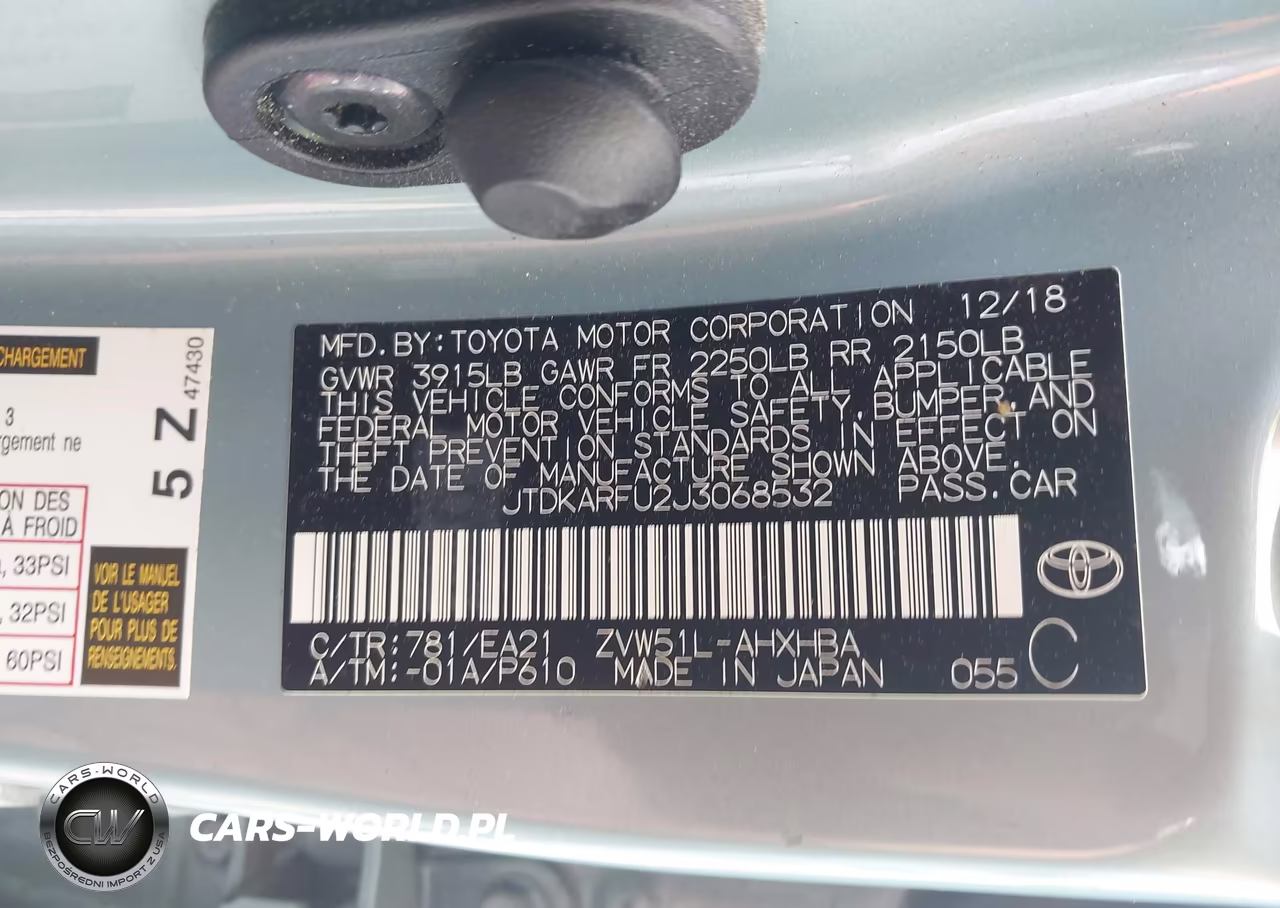 2018 Toyota Prius Three Touring VIN:JTDKARFU2J3068532 - 9