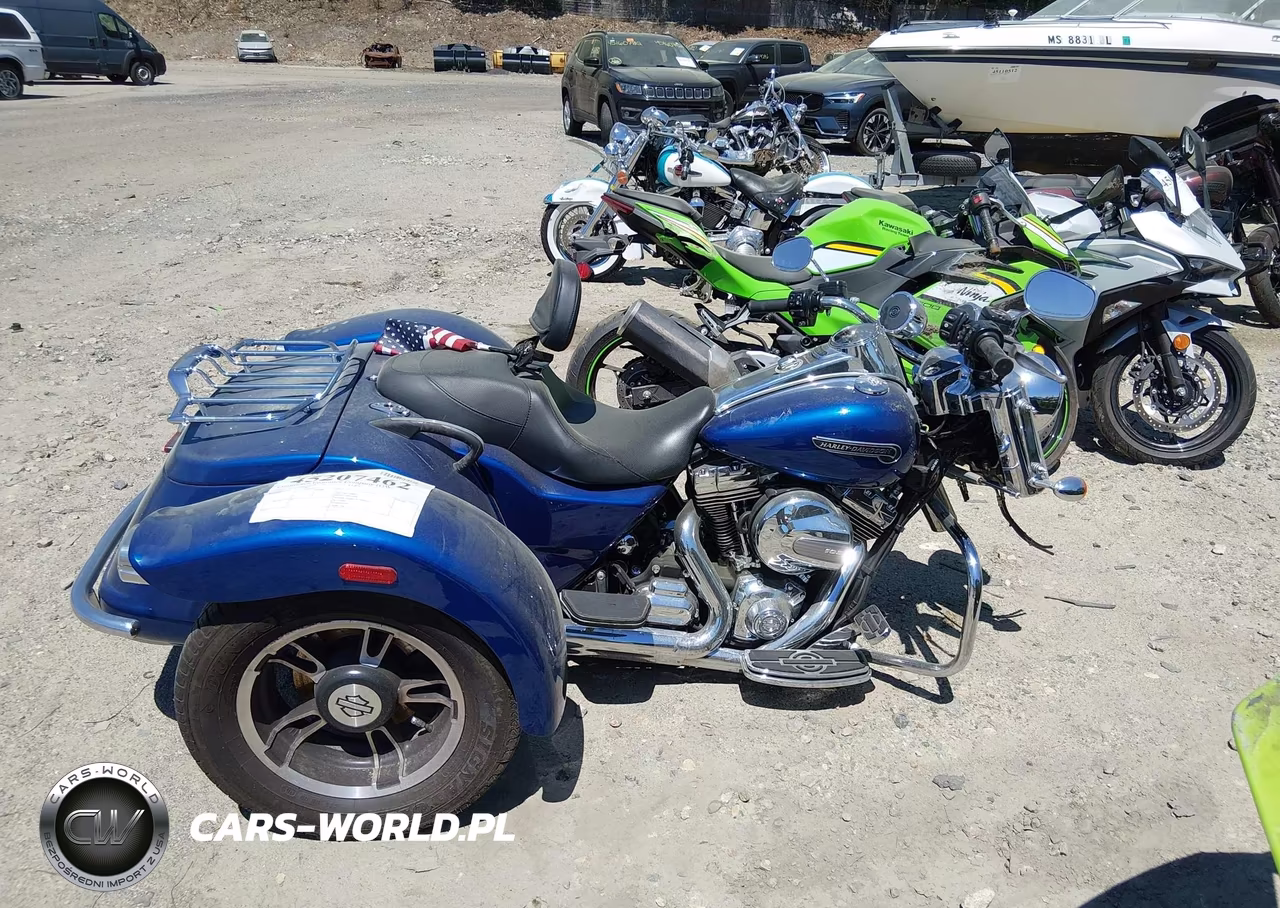2015 Harley-Davidson Flrt Free Wheeler VIN:1HD1MCM12FB857123 - 11