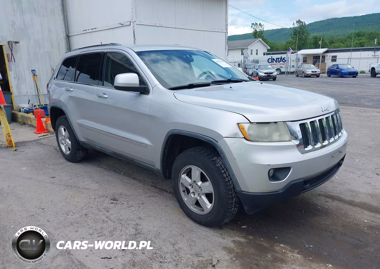 2011 Jeep Grand Cherokee Laredo – zdjęcie 1 z 12
