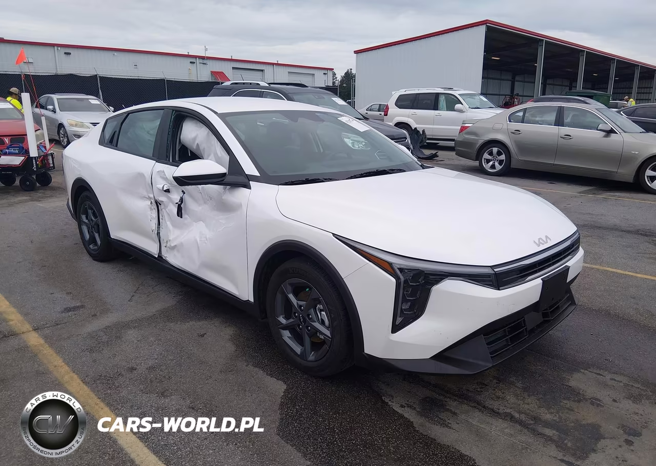 2026 Kia K4 Lxs