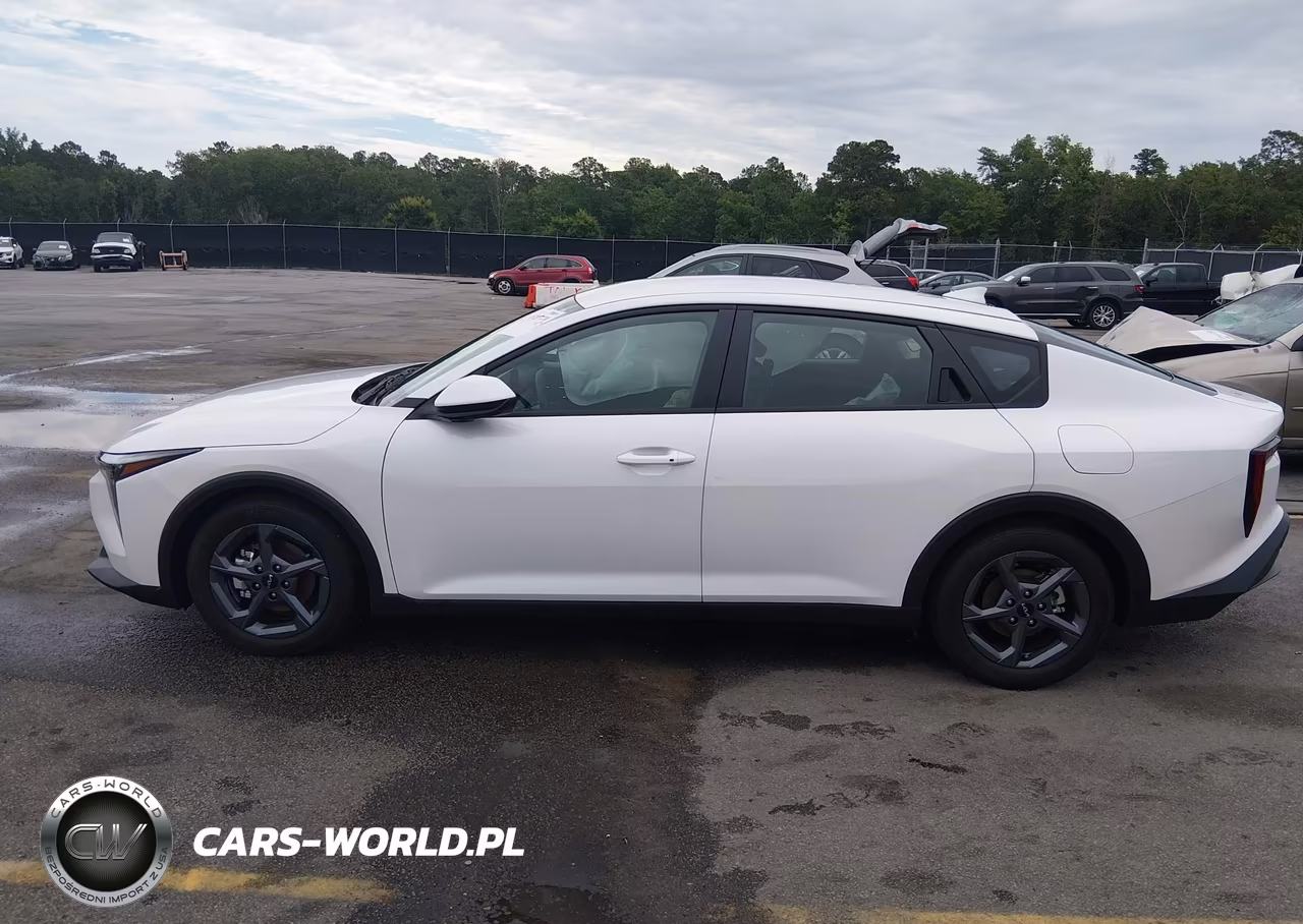 2026 Kia K4 Lxs VIN:3KPFT4DEXTE318668 - 14