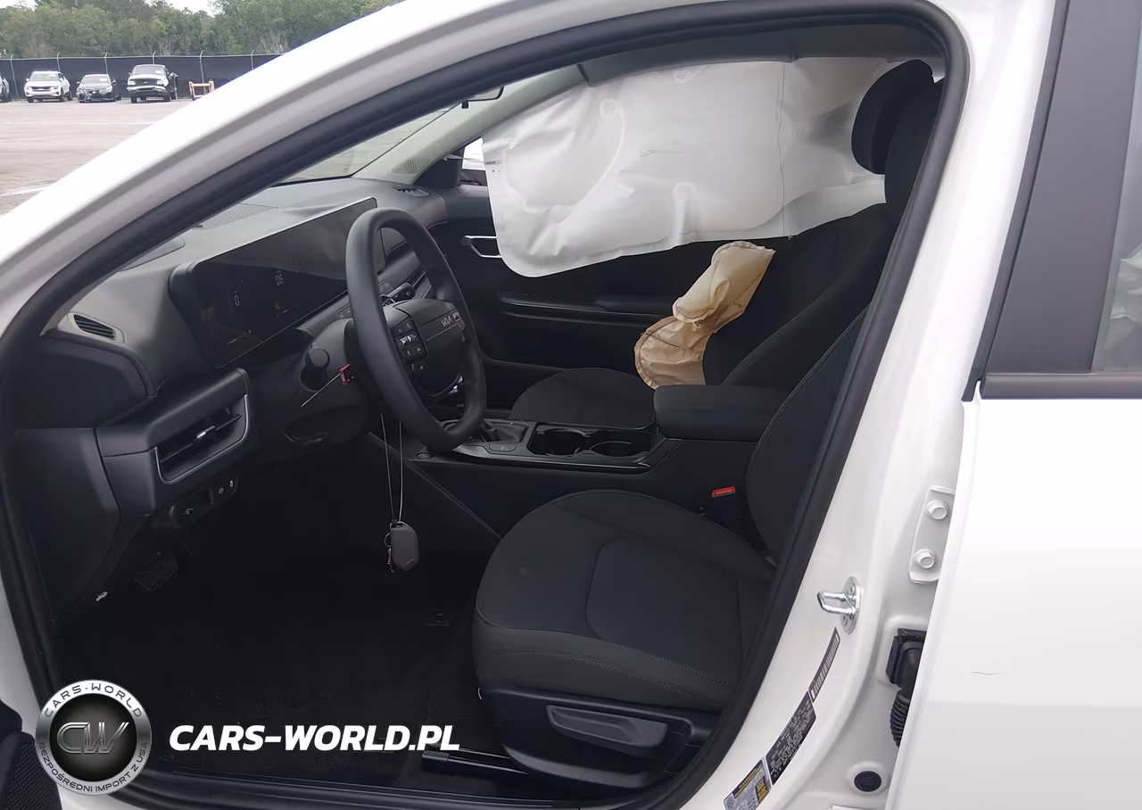 2026 Kia K4 Lxs VIN:3KPFT4DEXTE318668 - 5