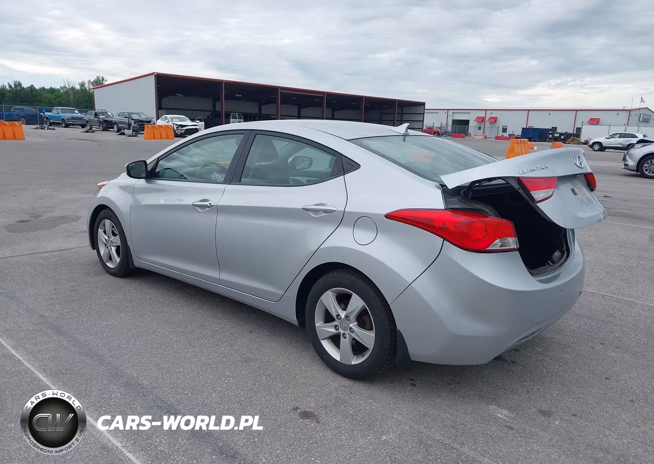 2013 Hyundai Elantra Gls VIN:5NPDH4AEXDH315621 - 3