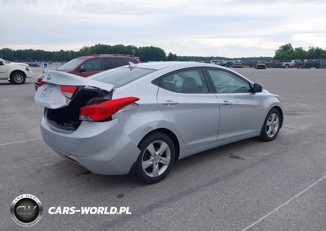 2013 Hyundai Elantra Gls VIN:5NPDH4AEXDH315621 - 4
