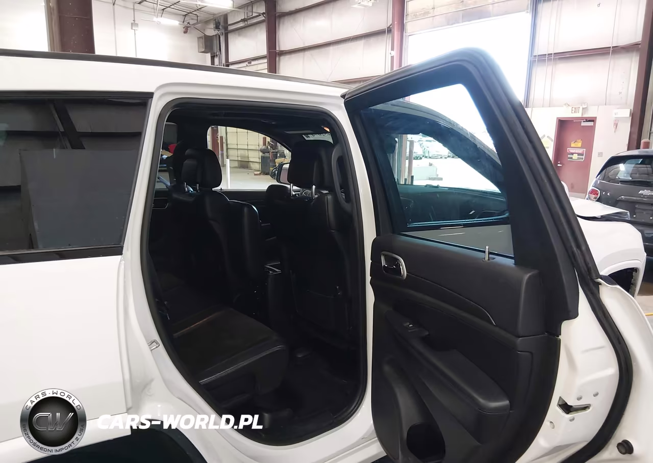 2018 Jeep Grand Cherokee Altitude 4X4 VIN:1C4RJFAG9JC491509 - 8