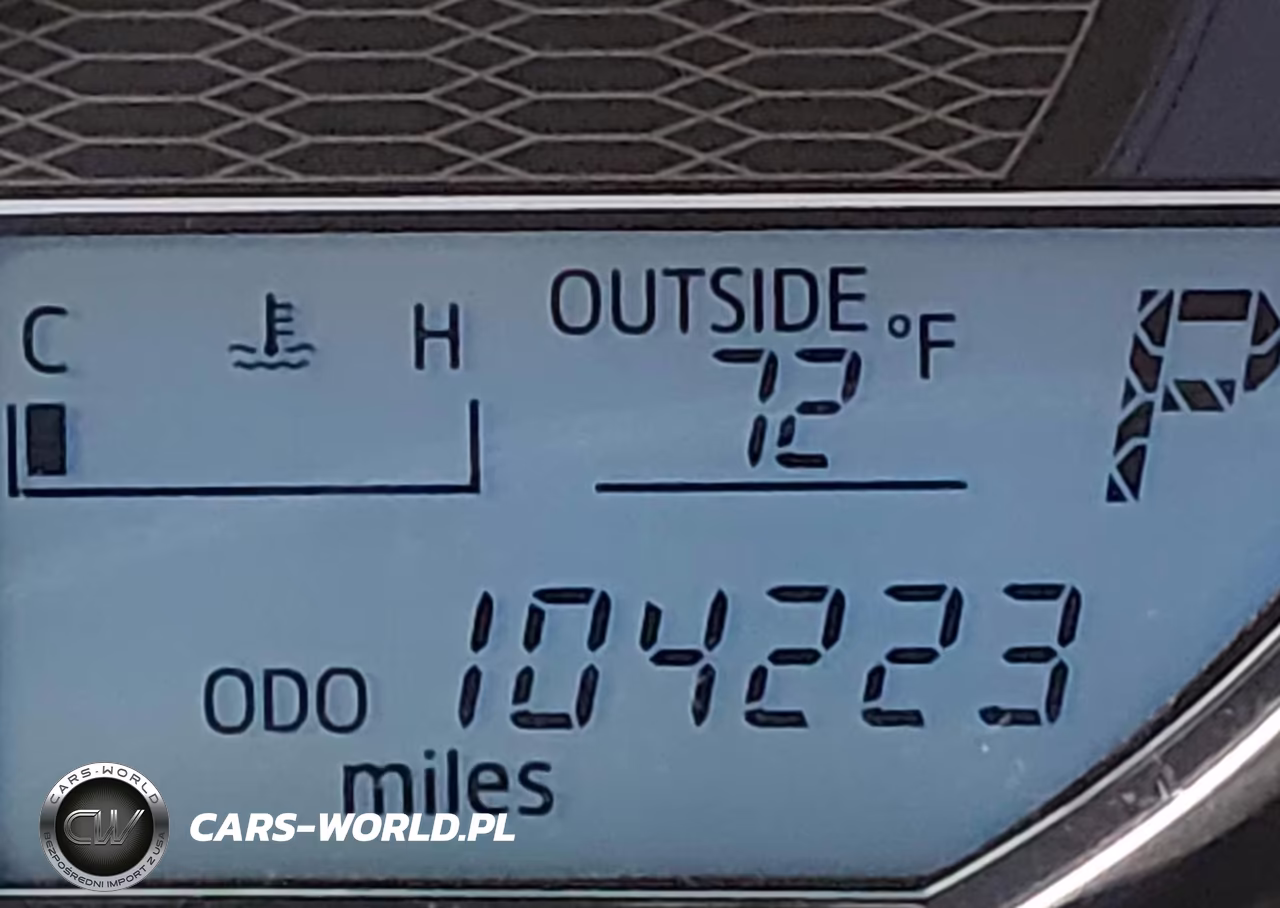 2016 Toyota Corolla Le VIN:5YFBURHE0GP371385 - 16