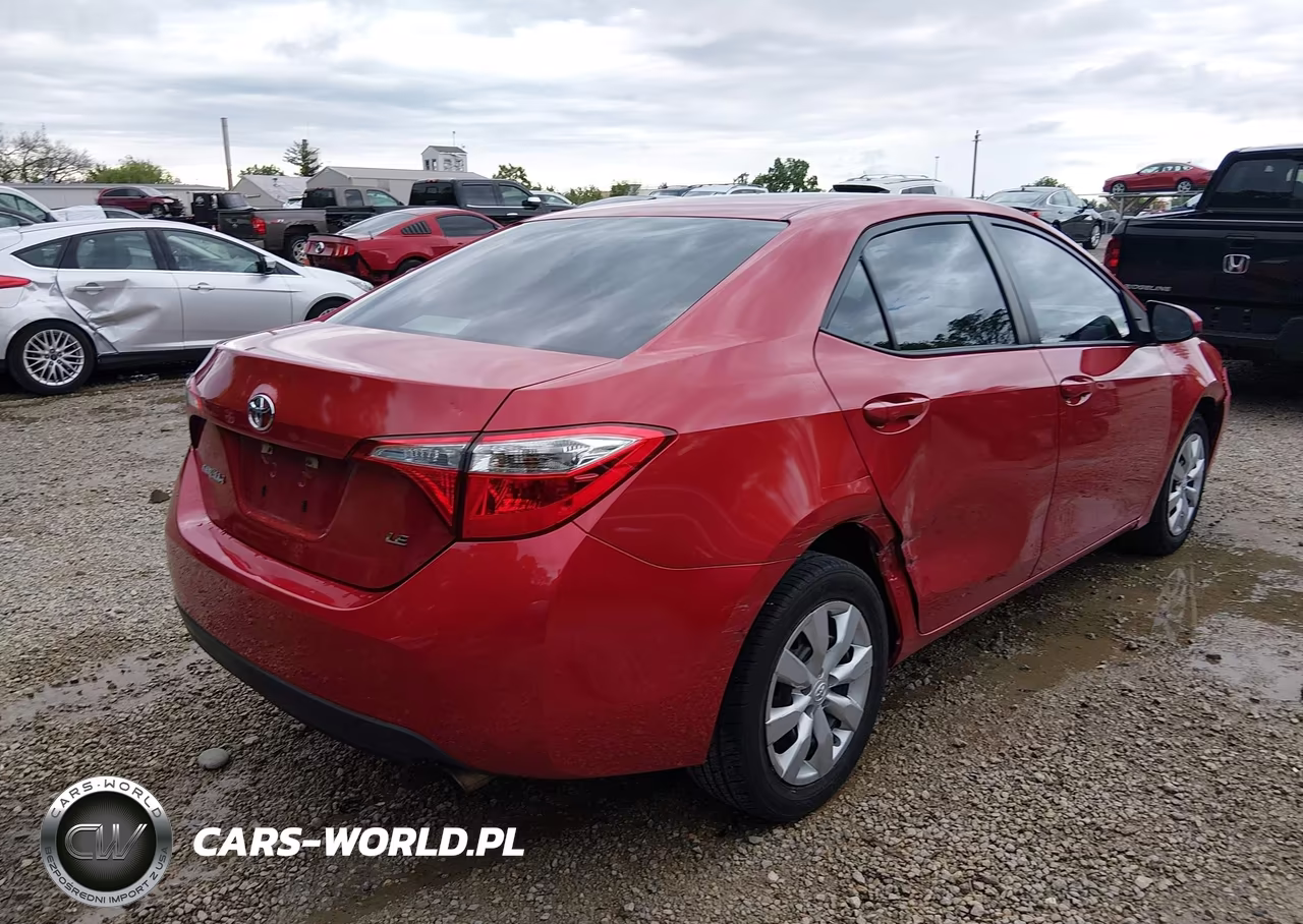 2016 Toyota Corolla Le VIN:5YFBURHE0GP371385 - 4
