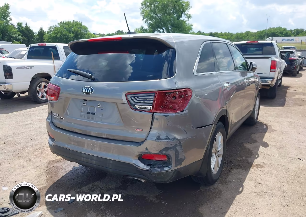 2019 Kia Sorento 2.4L Lx VIN:5XYPG4A34KG516420 - 4