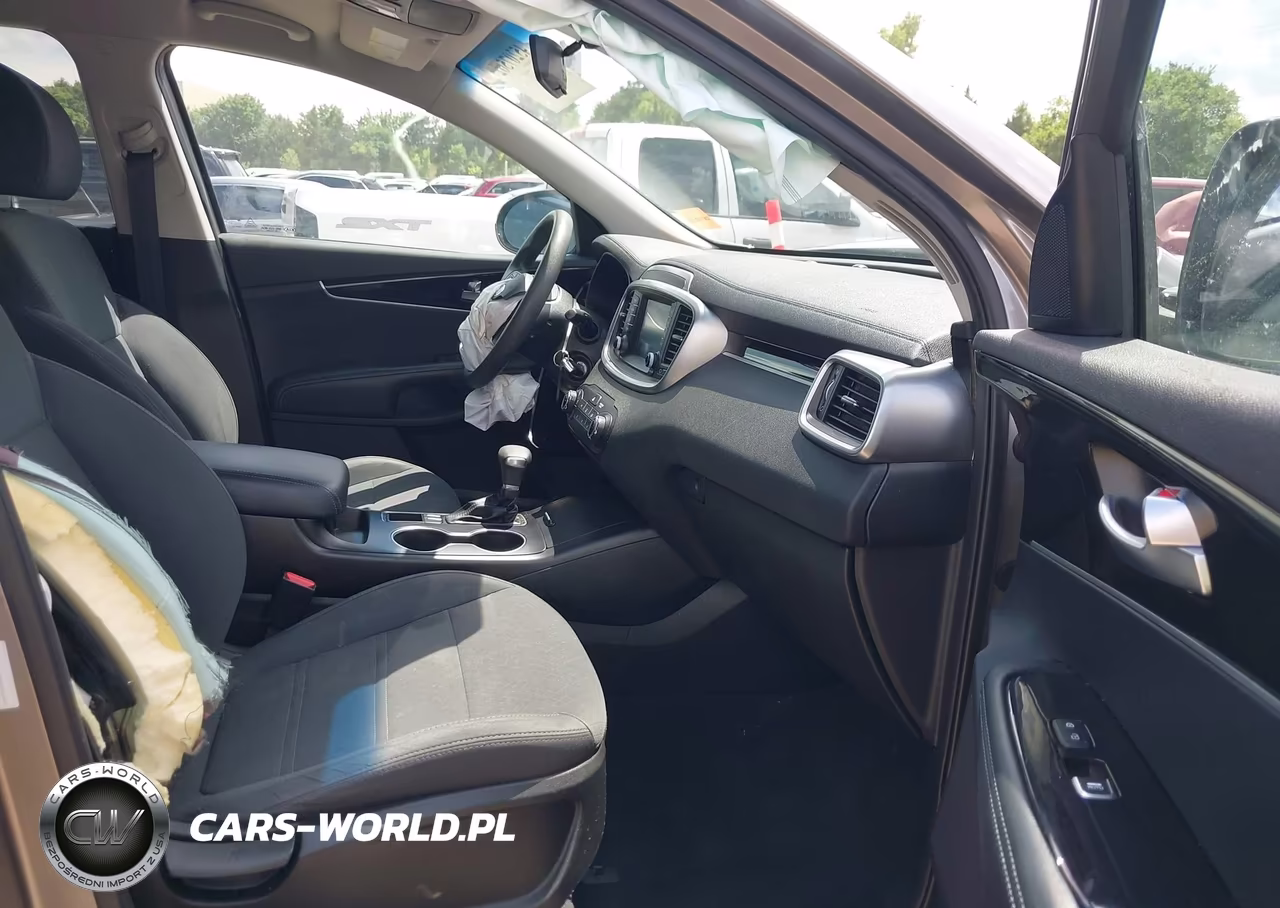 2019 Kia Sorento 2.4L Lx VIN:5XYPG4A34KG516420 - 5