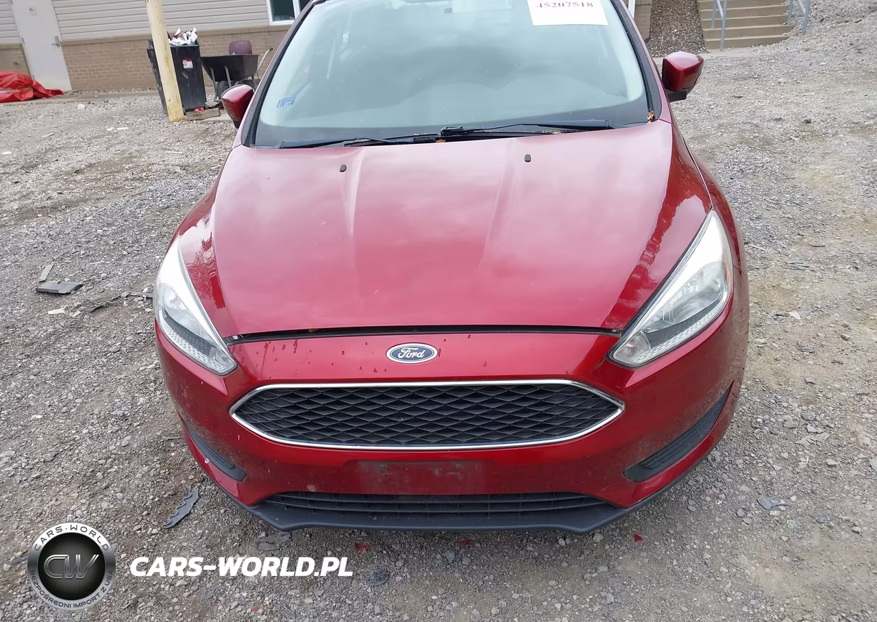 2015 Ford Focus Se VIN:1FADP3F21FL200440 - 6