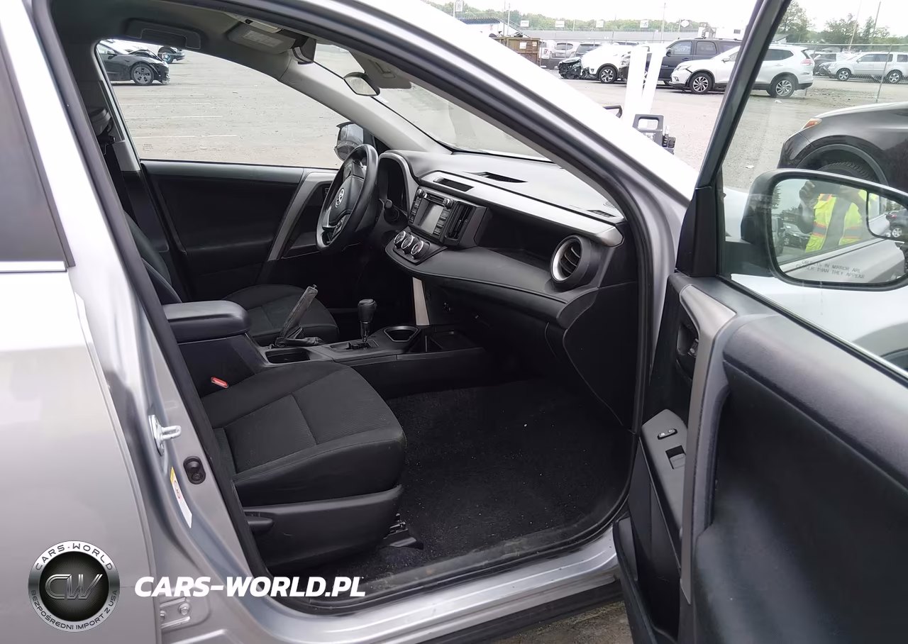 2017 Toyota Rav4 Le VIN:2T3BFREV5HW632483 - 5