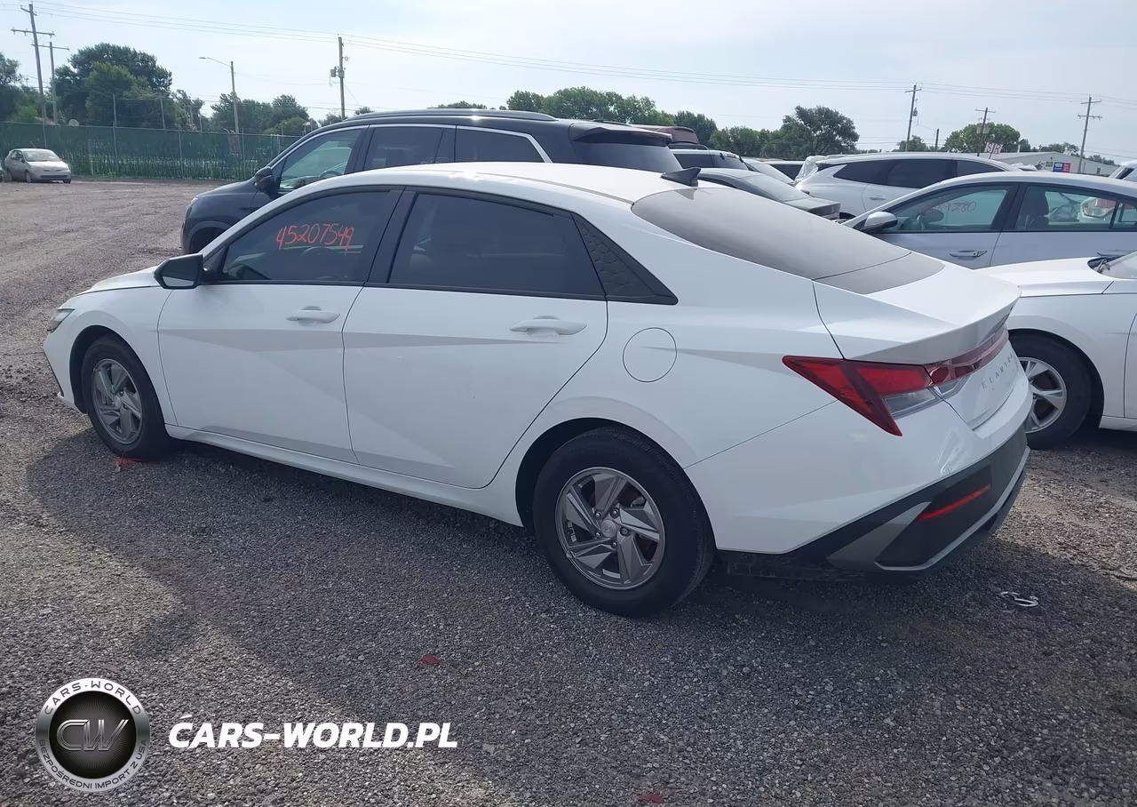 2025 Hyundai Elantra Se VIN:KMHLL4DGXSU044047 - 3
