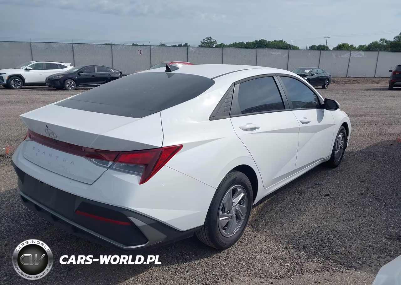 2025 Hyundai Elantra Se VIN:KMHLL4DGXSU044047 - 4