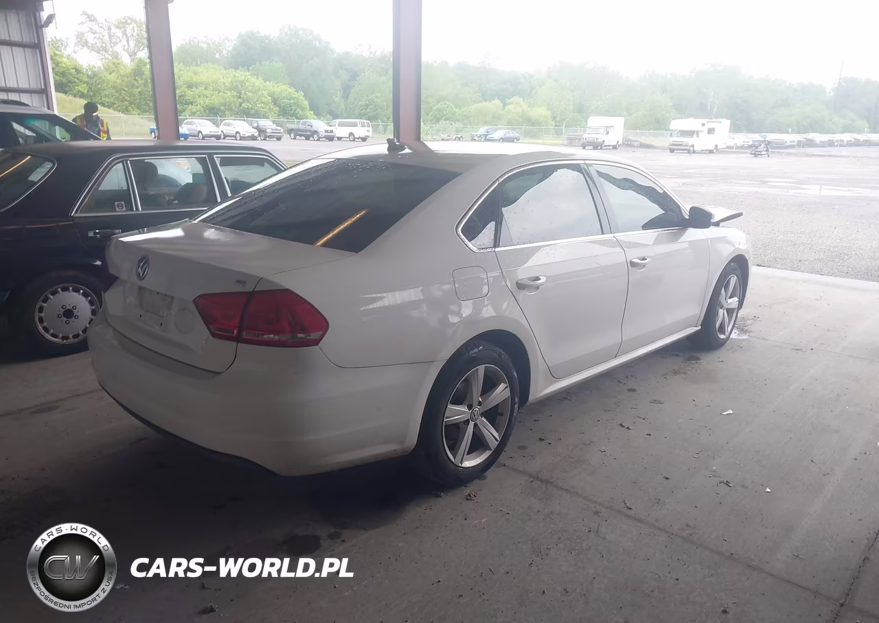 2013 Volkswagen Passat 2.5L Se VIN:1VWBP7A38DC035313 - 4