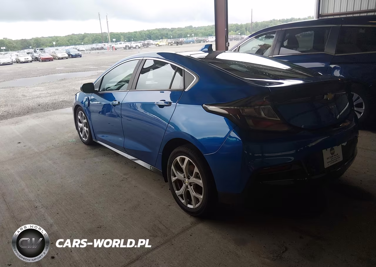 2018 Chevrolet Volt Premier VIN:1G1RD6S52JU139377 - 3