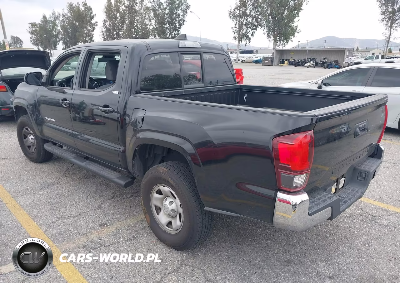 2020 Toyota Tacoma Sr5 VIN:5TFAX5GN2LX183945 - 3
