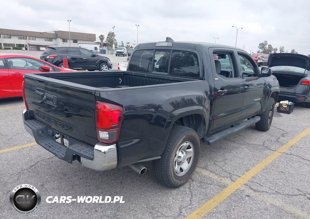 2020 Toyota Tacoma Sr5 VIN:5TFAX5GN2LX183945 - 4