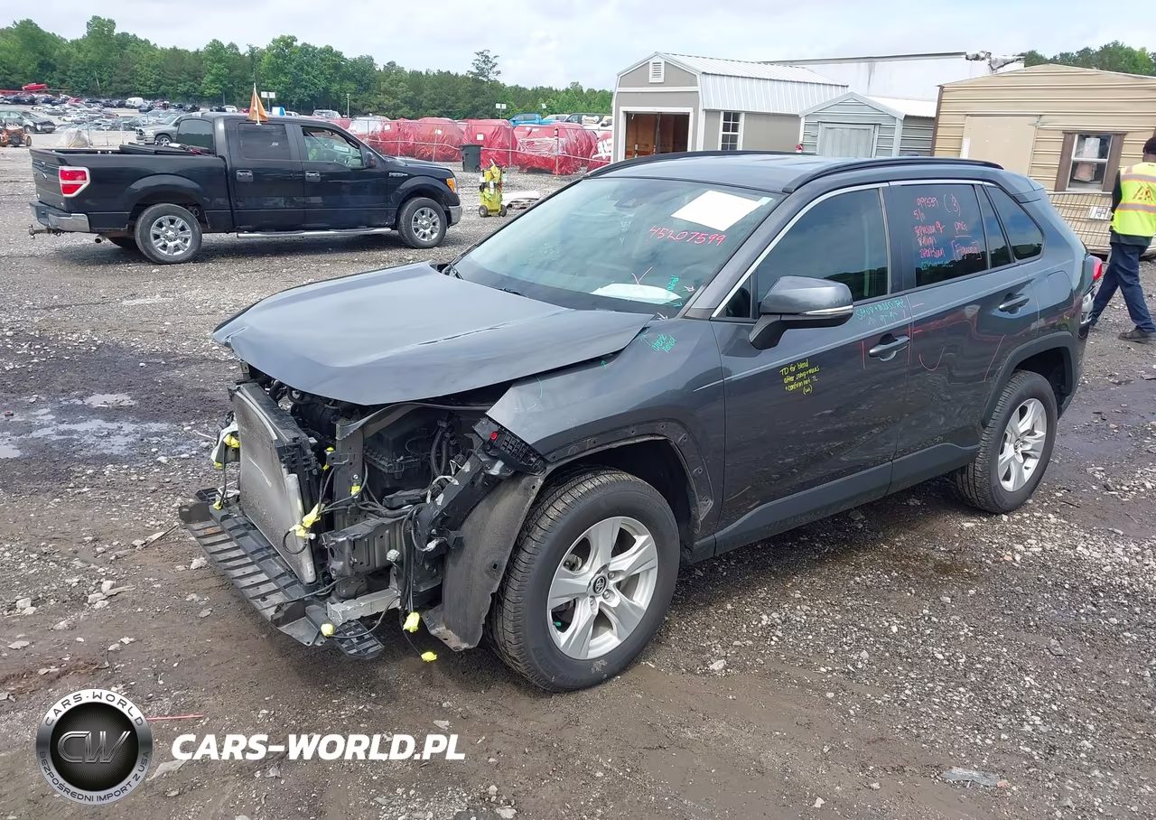 2021 Toyota Rav4 Xle VIN:2T3W1RFV0MW108831 - 2