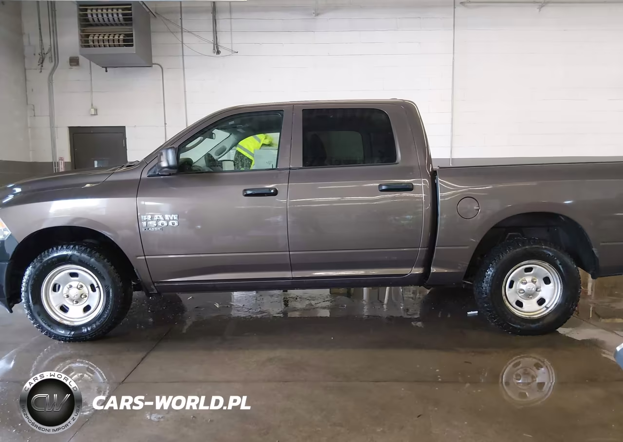 2019 Ram 1500 Classic Tradesman 4X4 5'7 Box VIN:1C6RR7KG2KS658529 - 14
