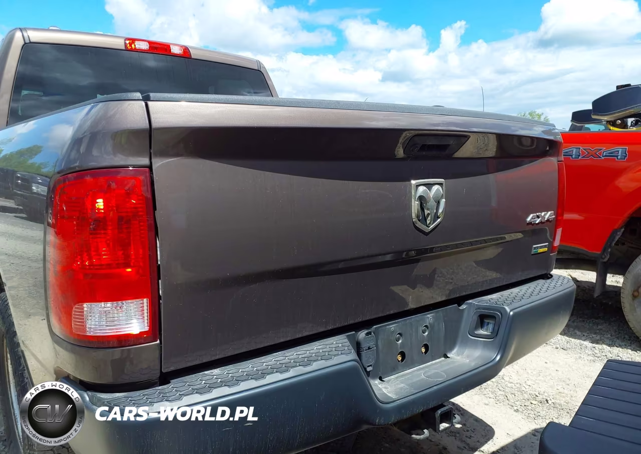 2019 Ram 1500 Classic Tradesman 4X4 5'7 Box VIN:1C6RR7KG2KS658529 - 16
