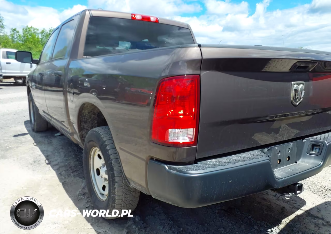2019 Ram 1500 Classic Tradesman 4X4 5'7 Box VIN:1C6RR7KG2KS658529 - 3
