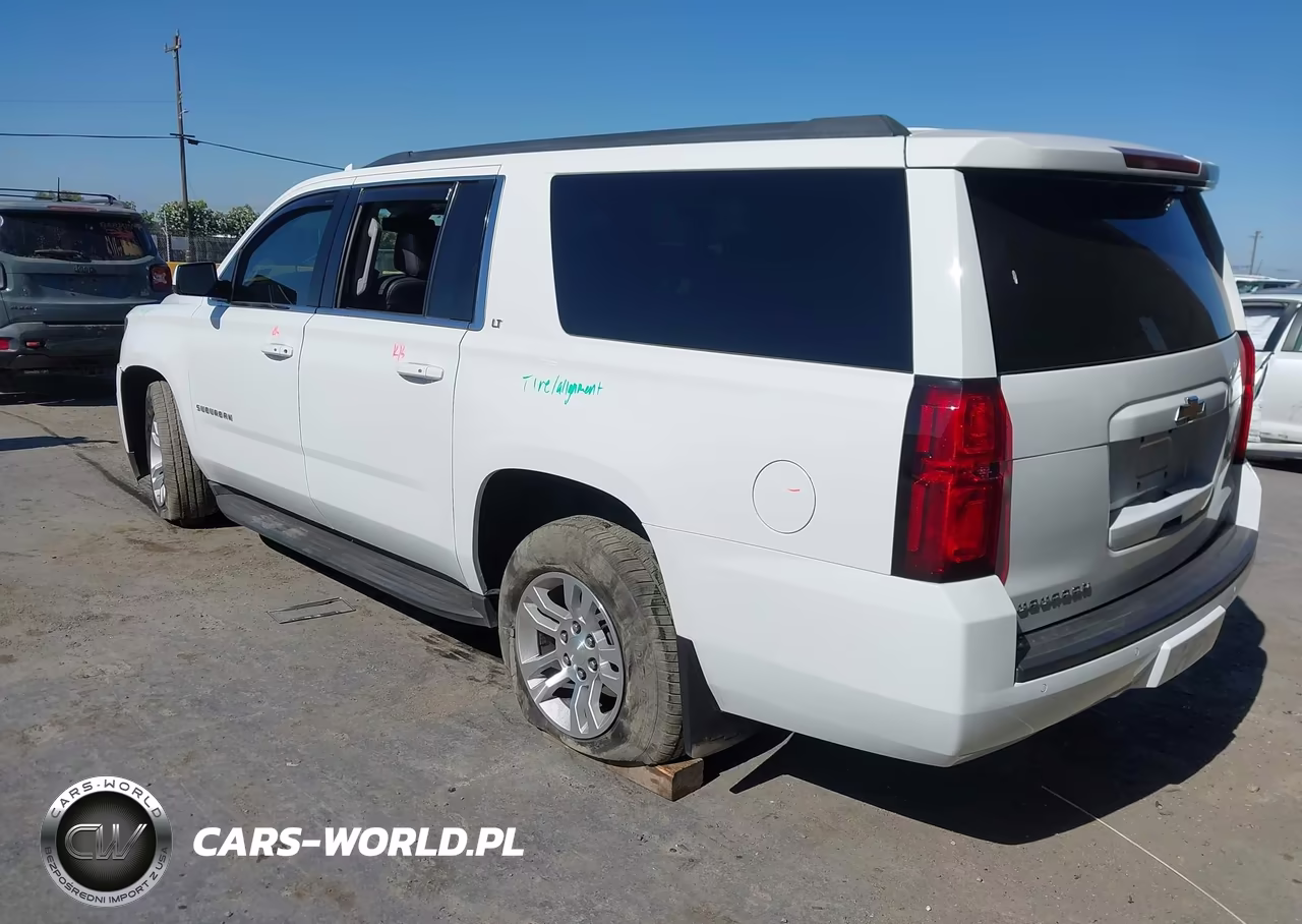2017 Chevrolet Suburban Lt VIN:1GNSCHKC7HR234334 - 3