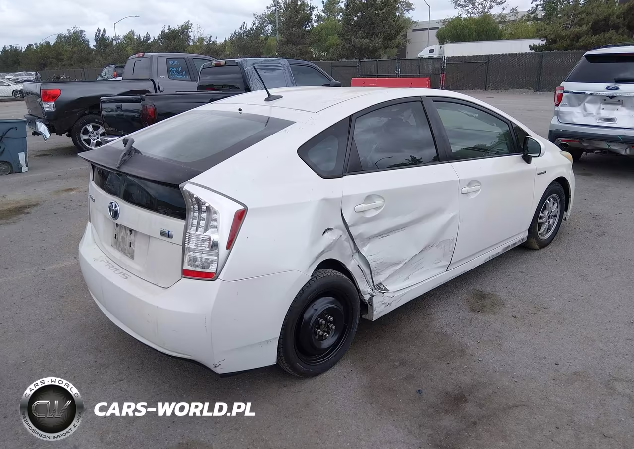 2011 Toyota Prius Four VIN:JTDKN3DU8B0303491 - 4