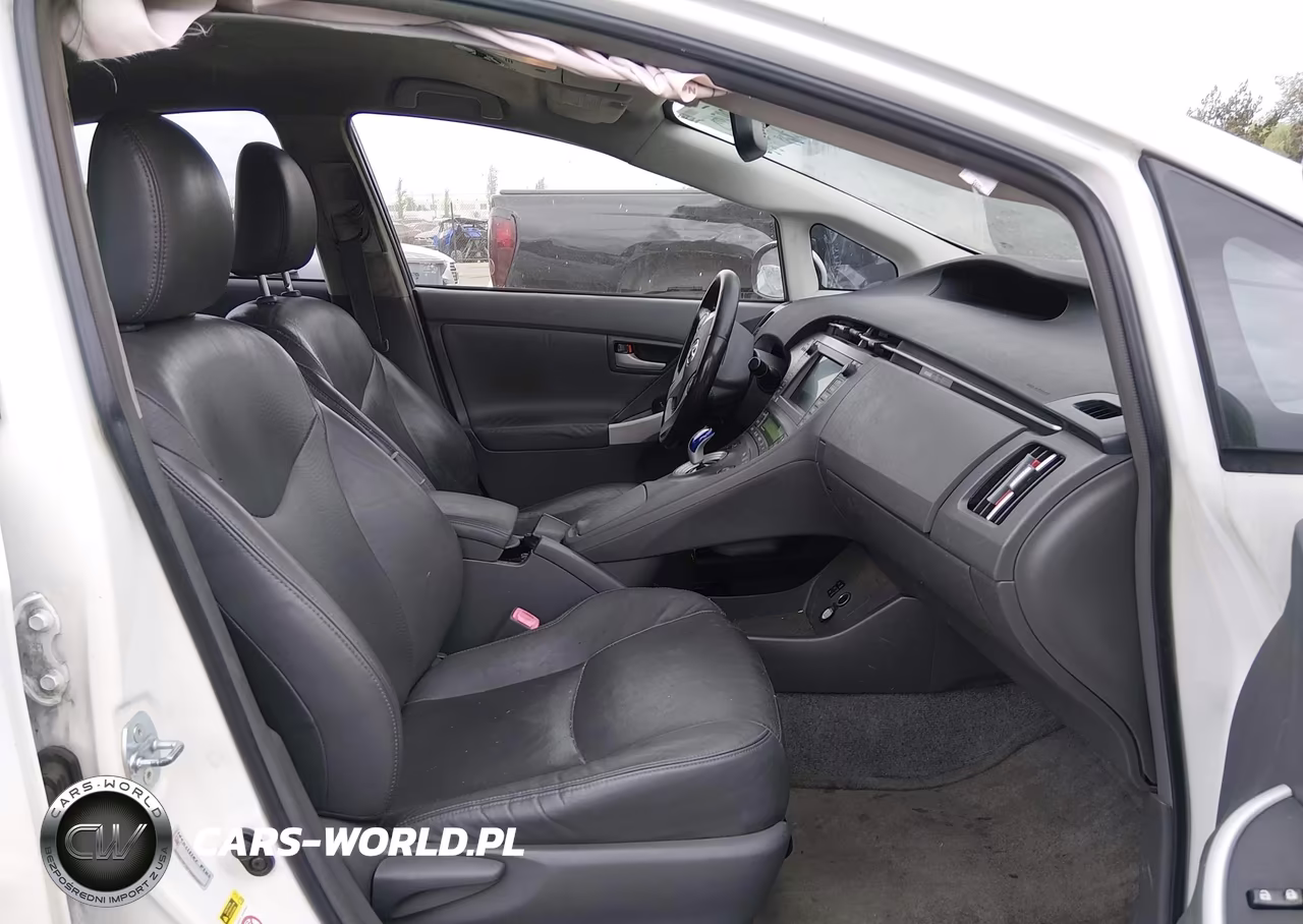 2011 Toyota Prius Four VIN:JTDKN3DU8B0303491 - 5
