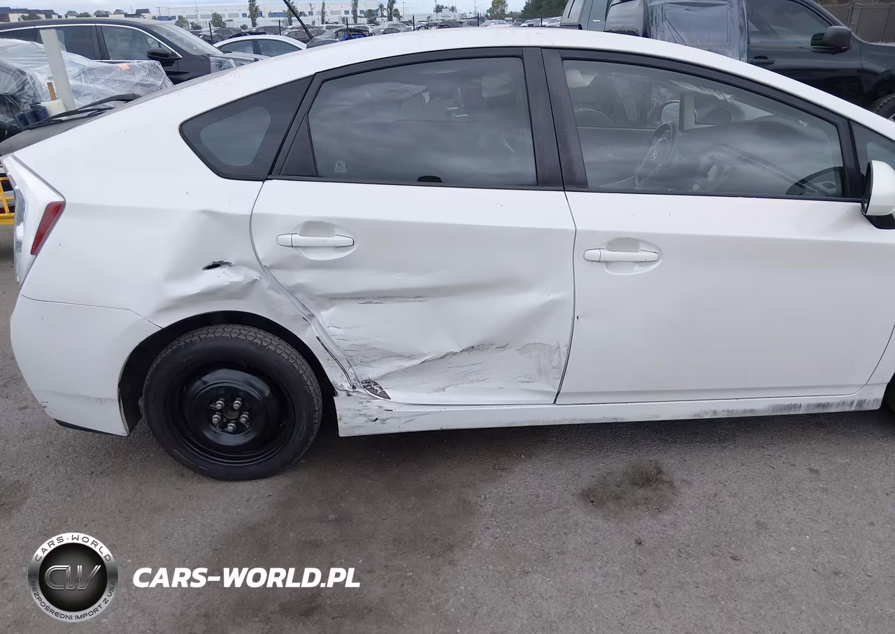 2011 Toyota Prius Four VIN:JTDKN3DU8B0303491 - 6