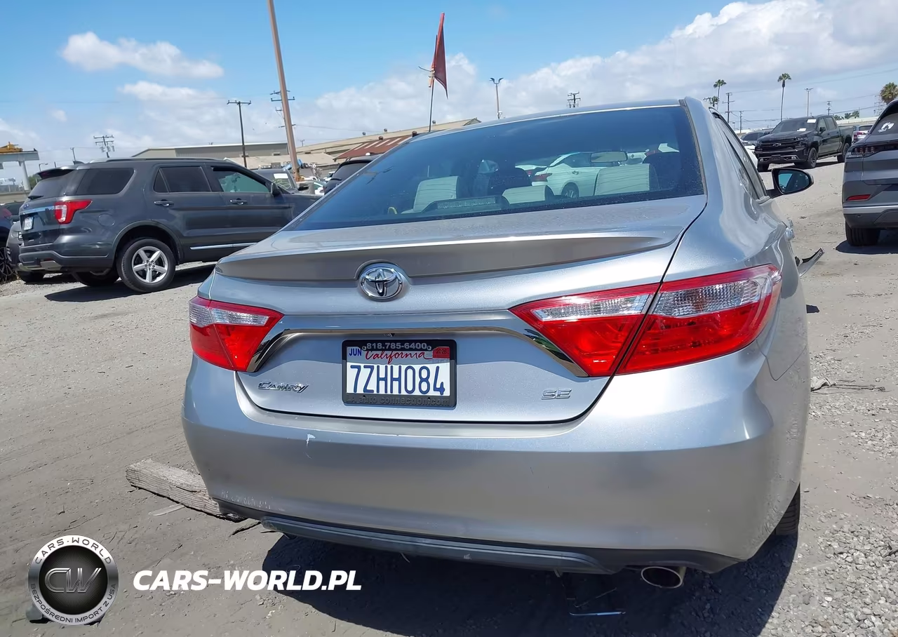 2016 Toyota Camry Se VIN:4T1BF1FK2GU185351 - 16