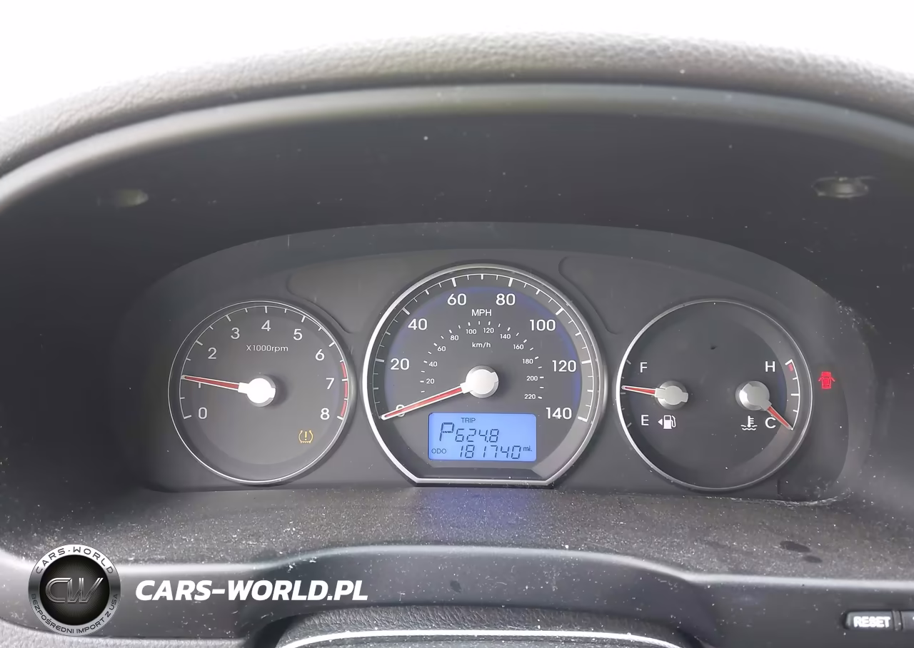 2010 Hyundai Santa Fe Gls VIN:5NMSG3AB0AH400468 - 7