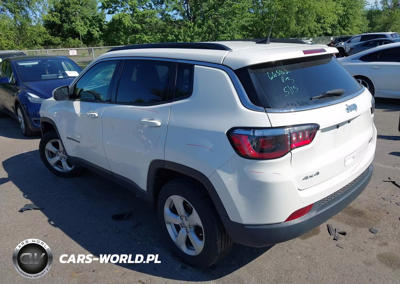 2021 Jeep Compass Latitude 4X4 VIN:3C4NJDBB1MT544511 - 3