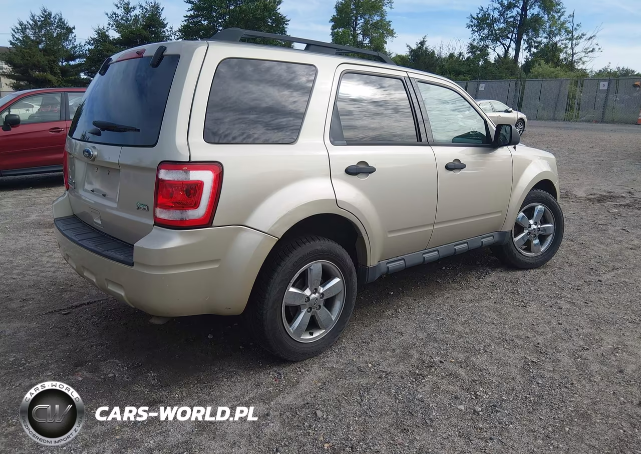 2012 Ford Escape Xlt VIN:1FMCU9DG1CKC72994 - 4