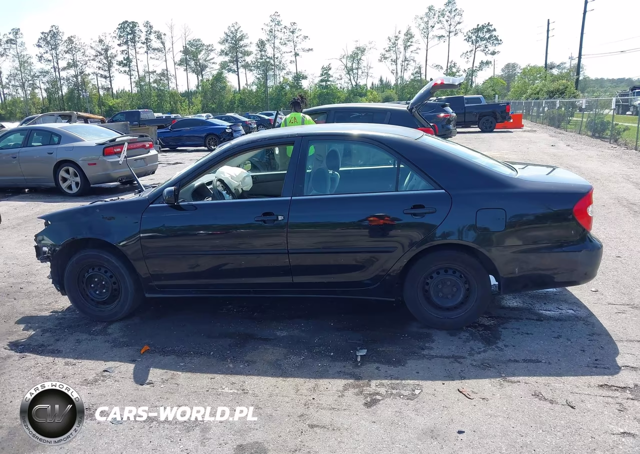 2004 Toyota Camry Le VIN:4T1BE32K24U374789 - 14